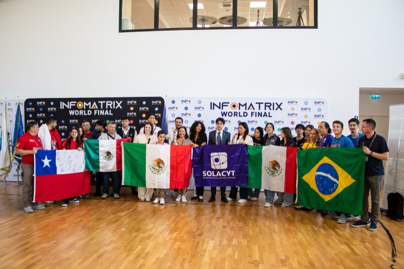 Team photo with national flags at the Infomatrix World Final